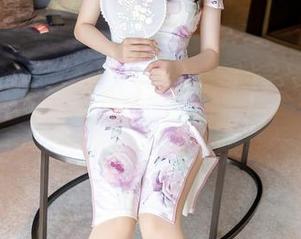 秀人网 - 蛋蛋宝的黑白这套图，怎么看也看不腻，想下载的手速快点！