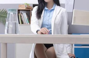 秀人网 - 邹晶晶女王，来点灰丝！分享原图，逗逗大家眼睛。