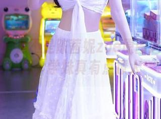 秀人网 - 是不是陈茜妮zoe原图透露的信息，学妹真有点撩人
