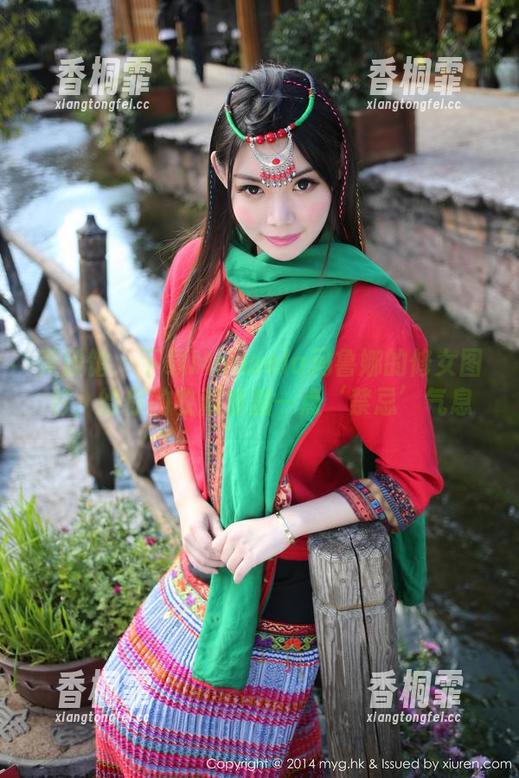 美媛馆-Manuela玛鲁娜 美媛馆 - 下载Manuela玛鲁娜的修女图包,给你的收藏添加一点‘禁忌’气息