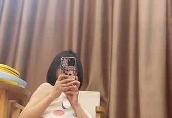 微密圈 - “胜利的小生活”与泳装，在这组写真中碰撞出怎样的水光月影？来观察！