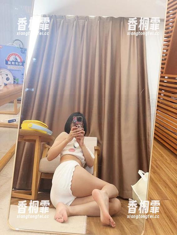 微密圈 - “胜利的小生活”与泳装，在这组写真中碰撞出怎样的水光月影？来观察！