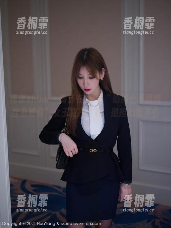 花漾show - 高清在线-看“奶瓶土肥圆矮挫丑黑穷”女王裙摆飞扬，别担心我不会飞