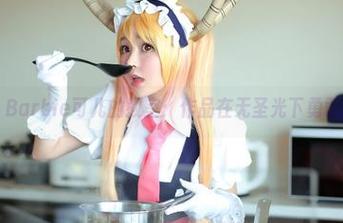 菠萝社 - Barbie可儿的教室：作品在无圣光下勇敢地述说。