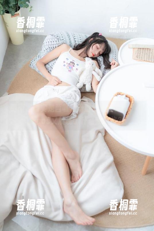 制服，确实是西呱呀呀呀的拿手好戏！最新cos又展现了什么新风格？