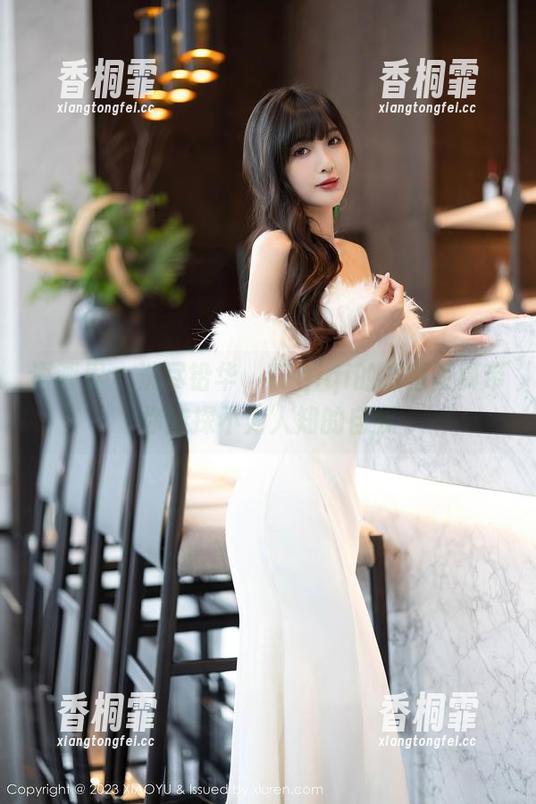 语画界 - 洗尽铅华，77qiqi的浴室写真带你窥探不为人知的自我