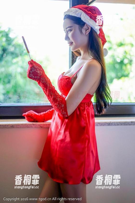 青豆客-杨上萱 青豆客 - 无法自拔!杨上萱的最新美图,尽显川音校花的不羁气质!