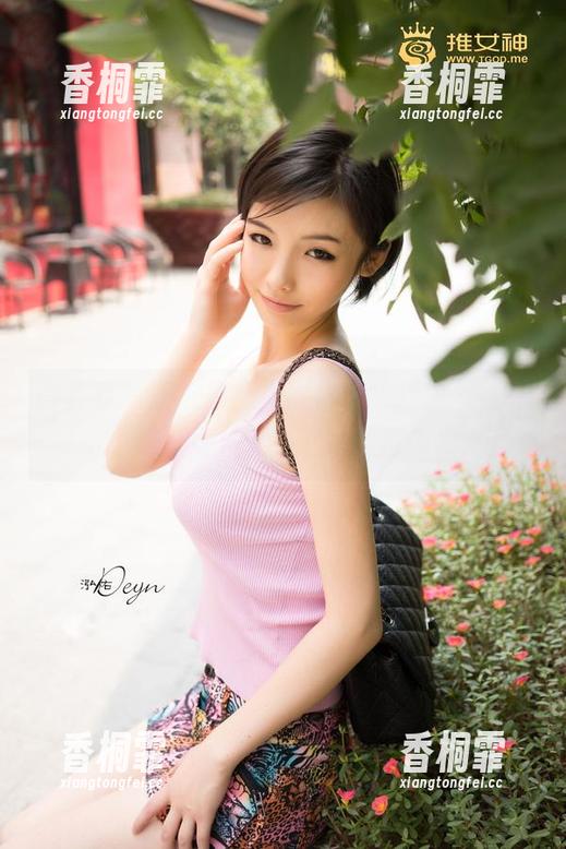 青豆客 - 王婉悠黑丝图集，先别急着点开，准备好放松一下心态再说。