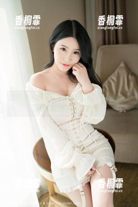魅妍社 - 面对赵梦洁的美脚，你没理由不下载这组超赞的套图啊！