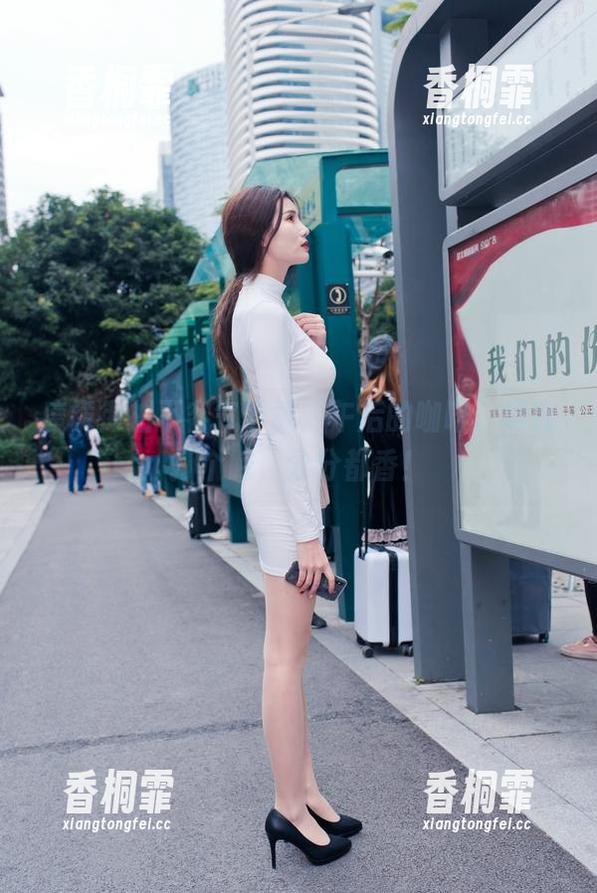 魔镜街拍不客气下载：午后的咖啡，喝完打个盹，分分都香！