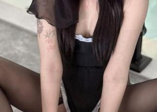 微密圈 - 全套原图，鱼神鱼变身厨房战士，竟然如此alluring……