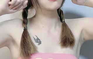 鹿八岁baby全集，瑜伽姿势太迷人？我已经迫不及待要下载了！