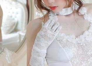 谁说白色无趣？鹿野希的全套图集看了让人想搞事情！